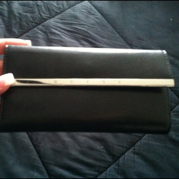Guess Wallet