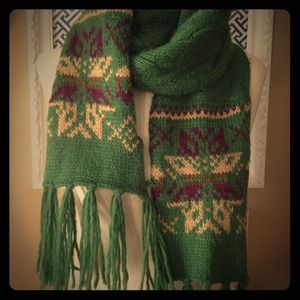 DONATED!!! Old navy scarf