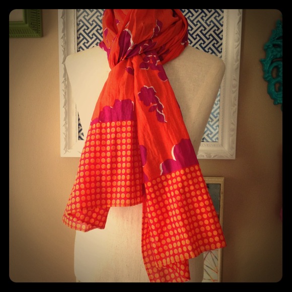 SOLD!!! Old Navy scarf