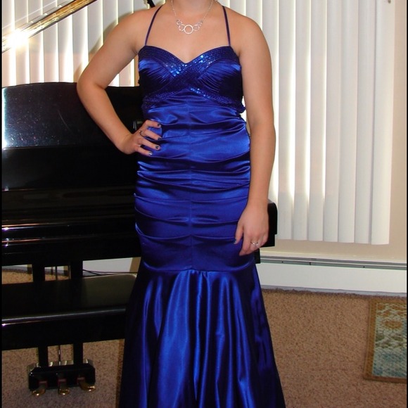 Bee Darlin Dresses & Skirts - Bee Darlin prom dress