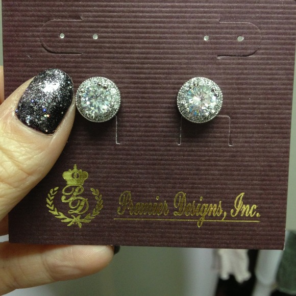 Premier Designs Fashion Earrings - never worn