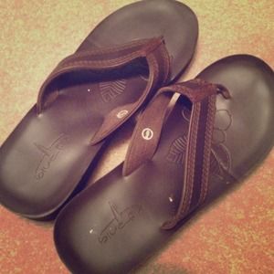 ✨SOLD✨ - Brown Flip Flops