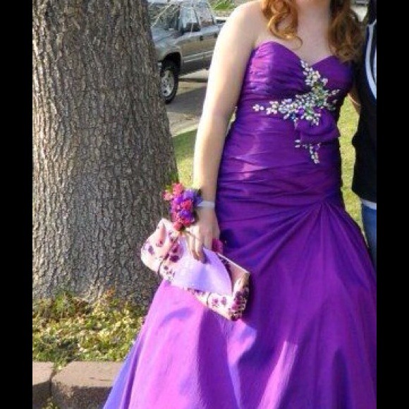 Tony Bowls Dresses & Skirts - Tony Bowls Prom Dress