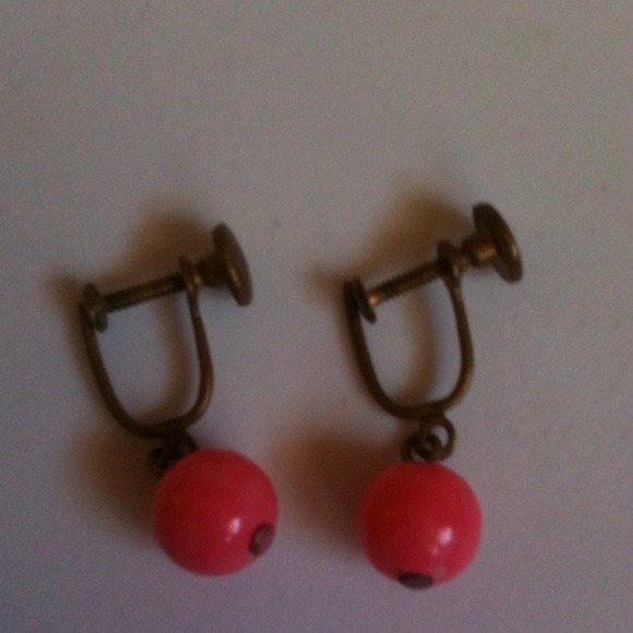 Vintage earrings - Picture 1 of 1