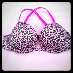 ~RESERVED FOR @juliana640~ VS Push-up Plunge