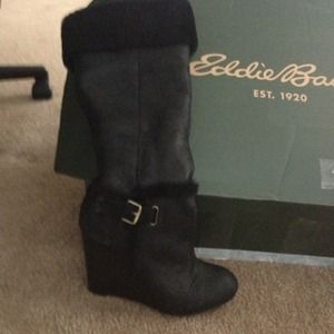 Eddie Bauer sheepskin platform boots brand new!