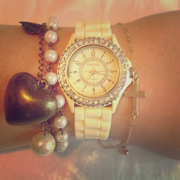 Accessories - Reserved Light yellow watch