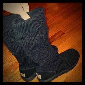 Ugg sweater boot