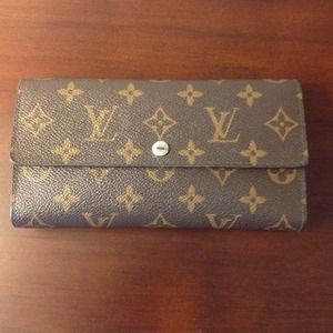 Louis Vuitton Wallet***Reserved****