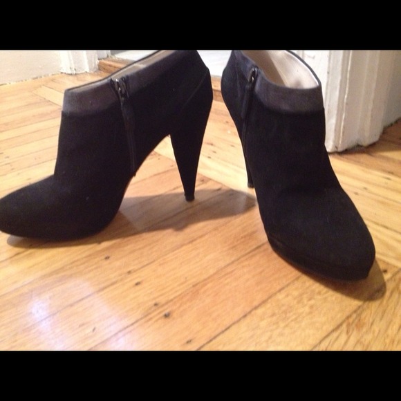 Prada suede high heel ankle boots - Picture 2 of 4