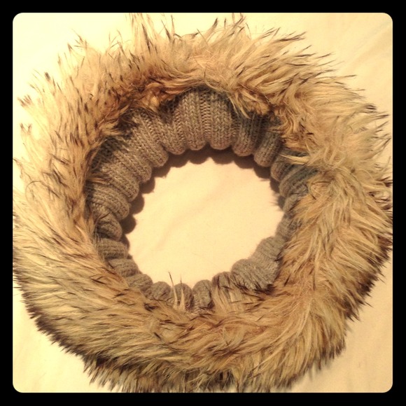 🔻Reduced🔻Fur Collar Scarf🎉