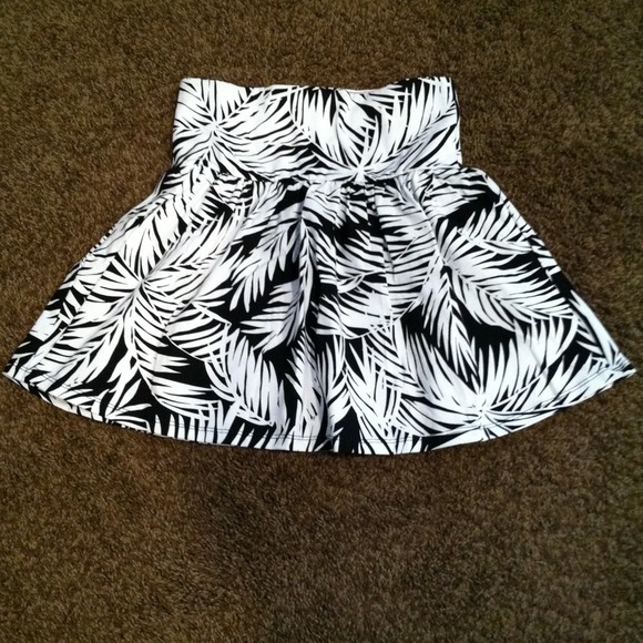 Victorias secret skirt NWOT size xs