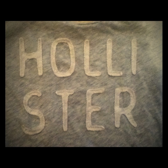 Light grey hollister t-shirt - Picture 1 of 3