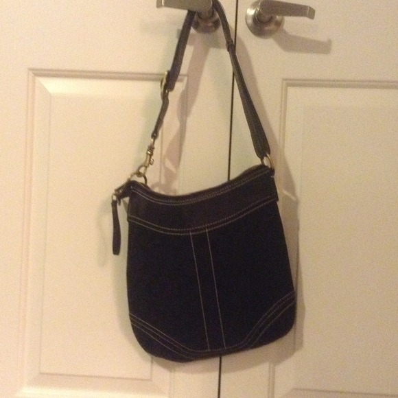 💢SOLD!!!!💢 Black coach purse!