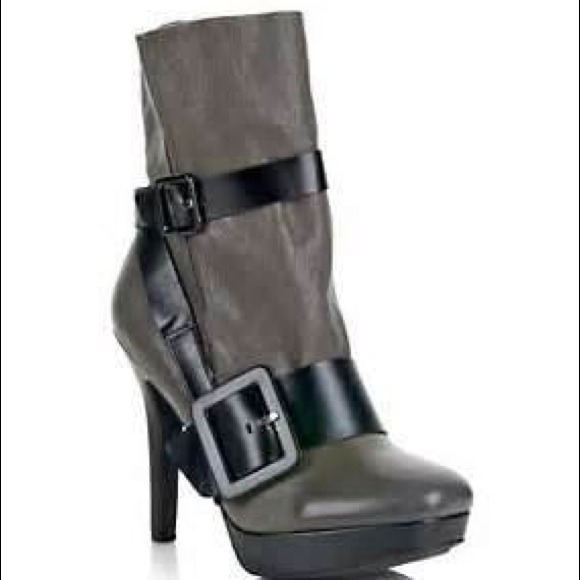 new Bació 61 leather bootie w/ belt - Picture 4 of 4
