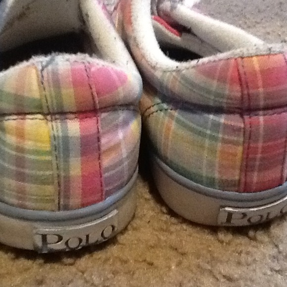 Shoes - Picture 2 of 4