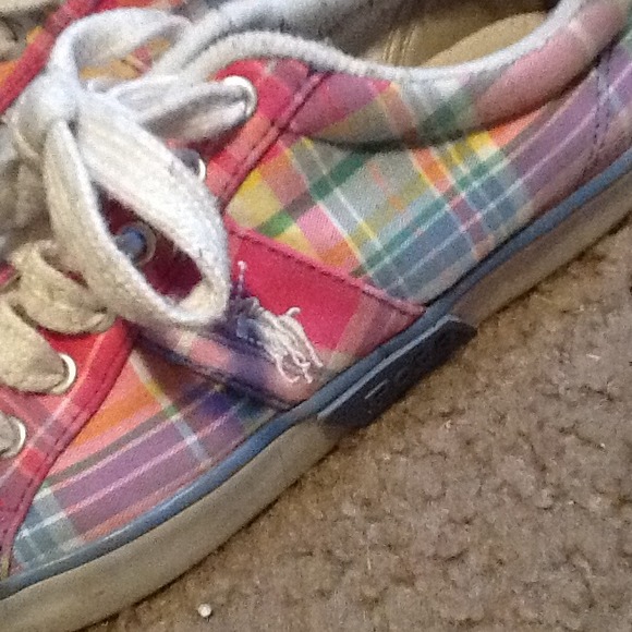 Shoes - Picture 4 of 4