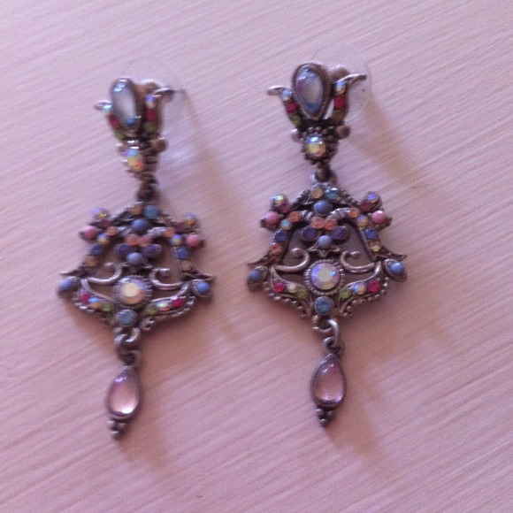 Earrings pastel colors