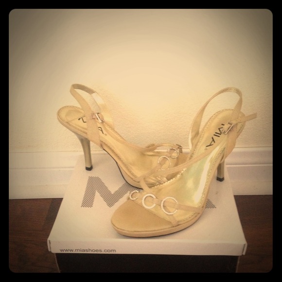 Mia heels