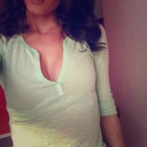 💚Lime green VS shirt