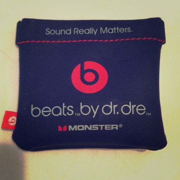 Beats by Dre earbuds