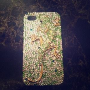 I'm selling a iPhone 4/4s phone case.