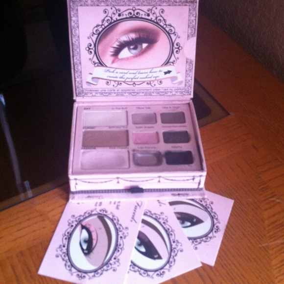SOLDToo Faced Naked Eye Palette