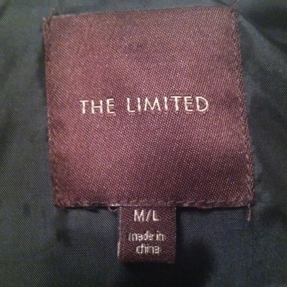 **REDUCED** Show-Stopping Limited Fur Vest - Picture 2 of 4