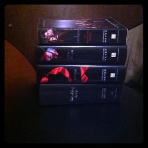 The whole twilight saga books *used*