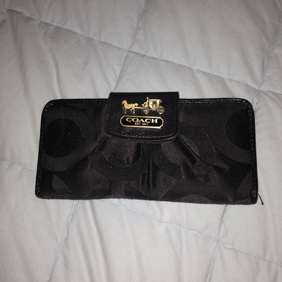 Authentic Coach wallet