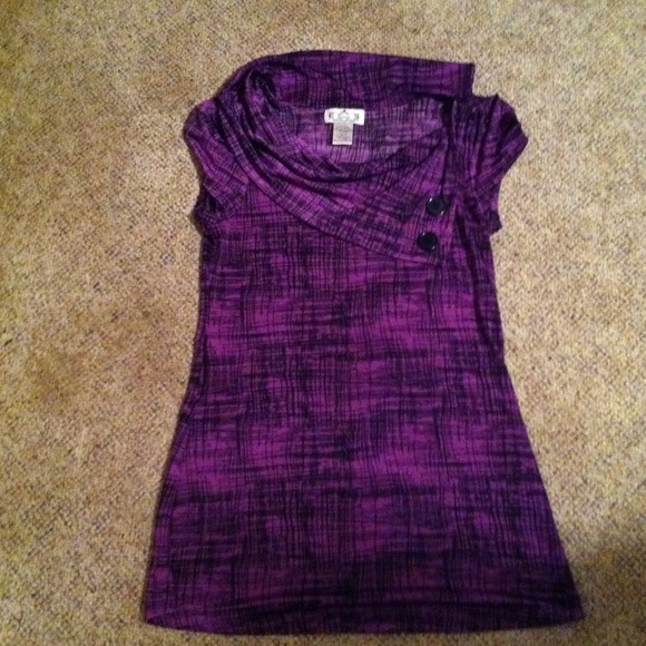 ☀SOLD☀Dressy top