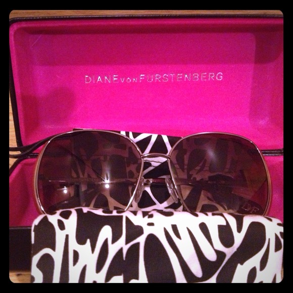 Reduced!! DVF Sunglasses