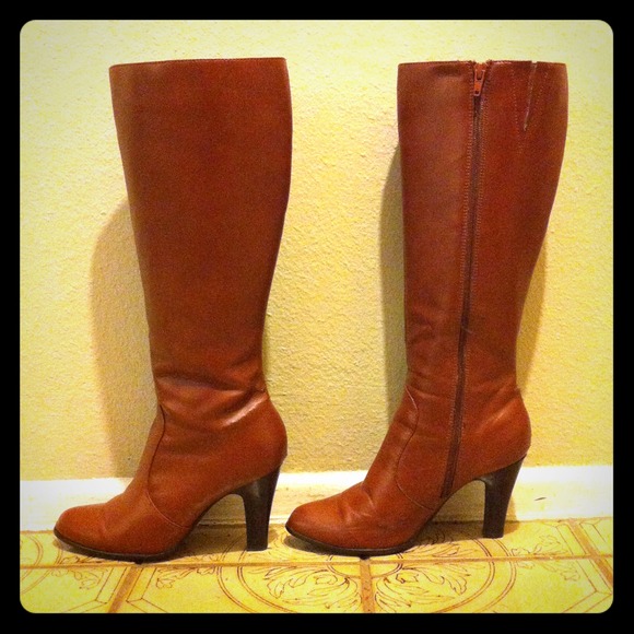 Cognac Boots