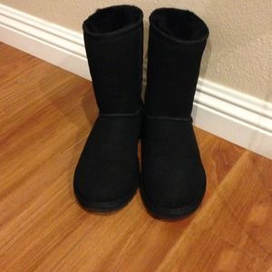 ⛔HOLD⛔for jtmom Authentic UGG boots