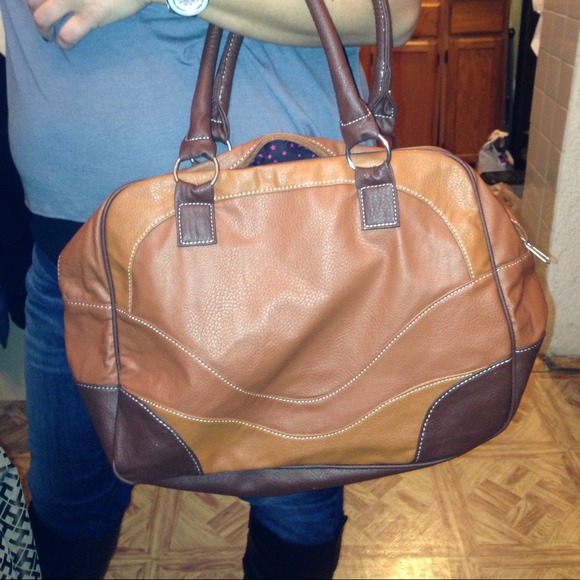 🔴SOLD IN BUNDLE🔴 - Picture 2 of 2