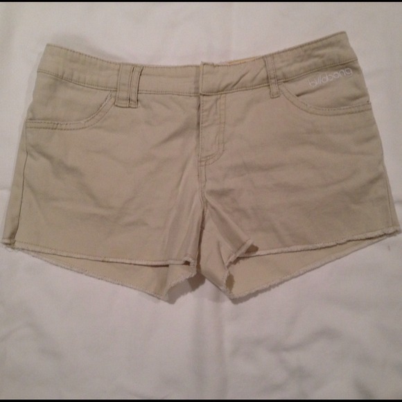💰 Billabong Khaki Shorts