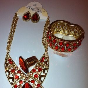 Necklace Set