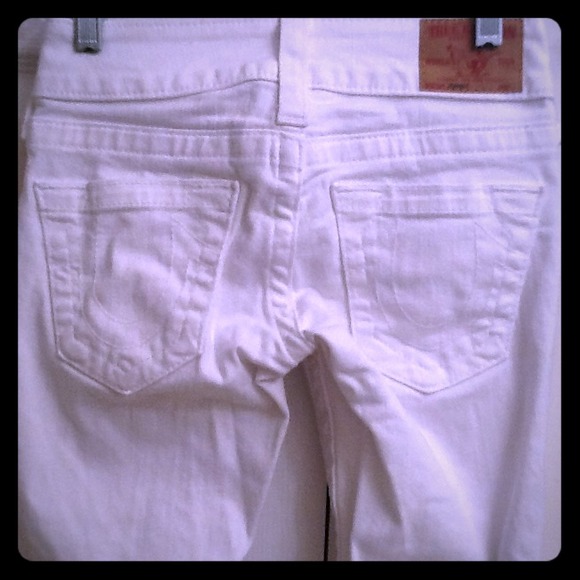 ⚠Reserve⚠🍇🍇White distressed true religion