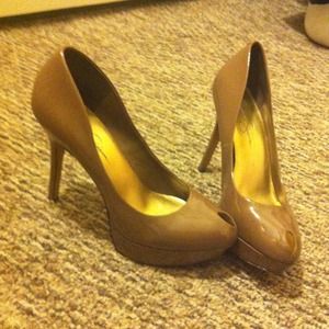 Great deal some Jessica Simpson pumps