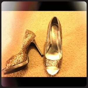 Super fun glitter 4 3/4 heels! Worn Once!