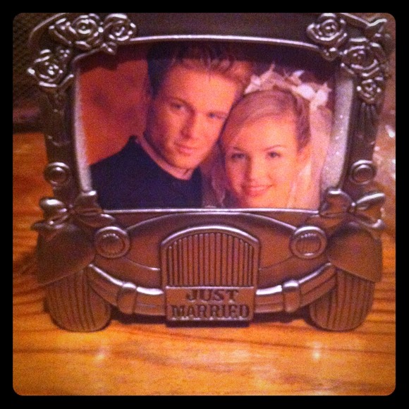 Cute metal "just married" frame!