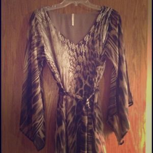 leopard print dress,looks great on any body type