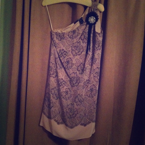 Jay Godfrey one shoulder knee length dress.