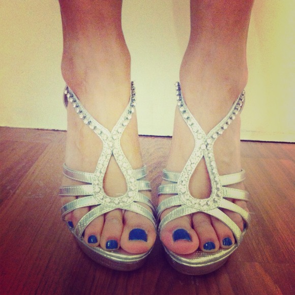 ALDO Shoes - ⬇Silver Aldo size 37