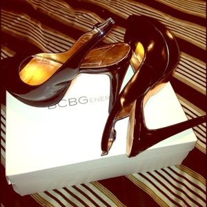 BCBG Tiffany Shoe
