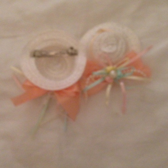 Hair Clips - Picture 2 of 2