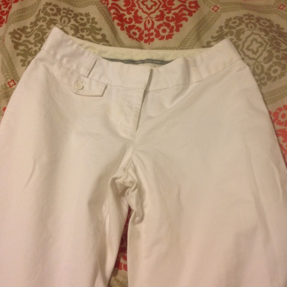 🔴SOLD🔴Express capris - Picture 2 of 3