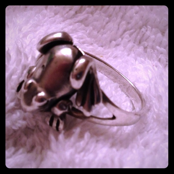 Vintage Sterling Silver Frog Ring. Legs move
