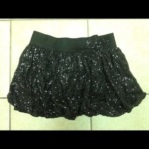 💢REDUCED💢 for 👉@Rleppo👈Black sparkle skirt