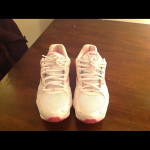 Reebok easy tone shoes